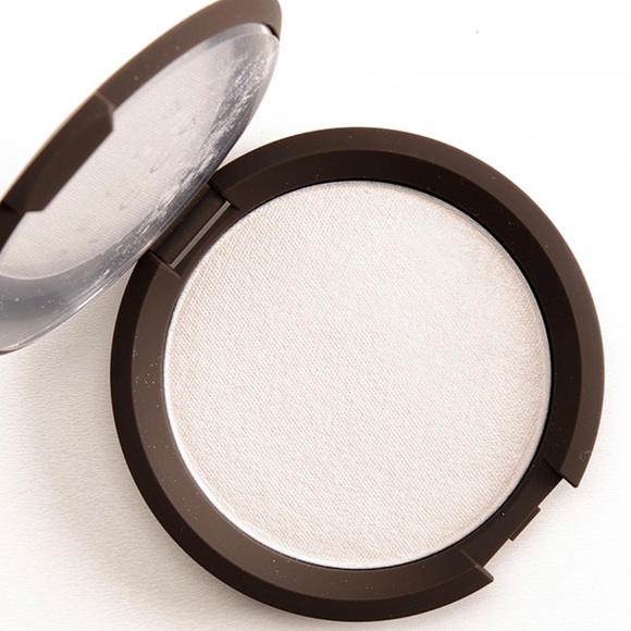 BECCA Other - BECCA SHIMMERING SKIN PERFECTOR PRESSED PEARL New No Box